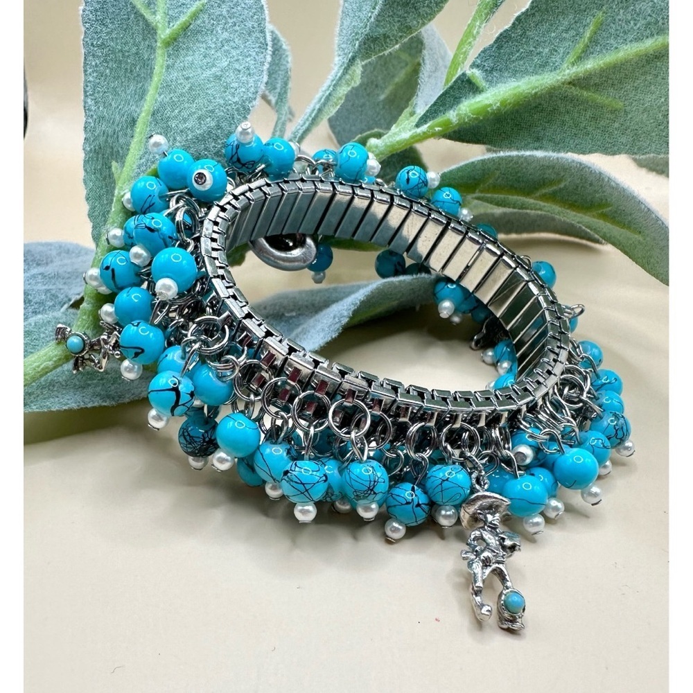 Western charm Turquoise & silver tone stretch bracelet